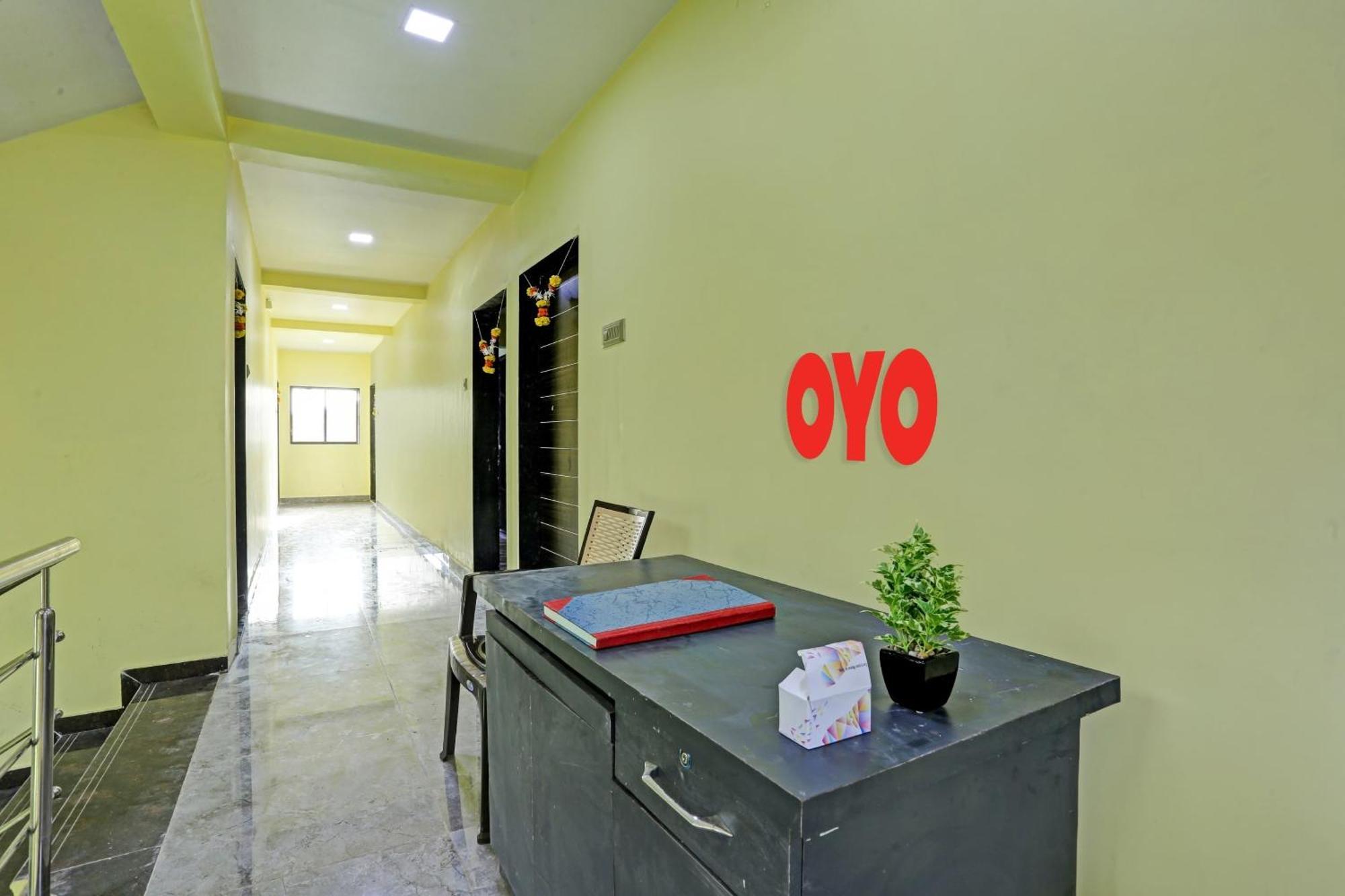 Hotel O Om Sai Residency Lodging And Boarding Taloje Budrukh Kültér fotó
